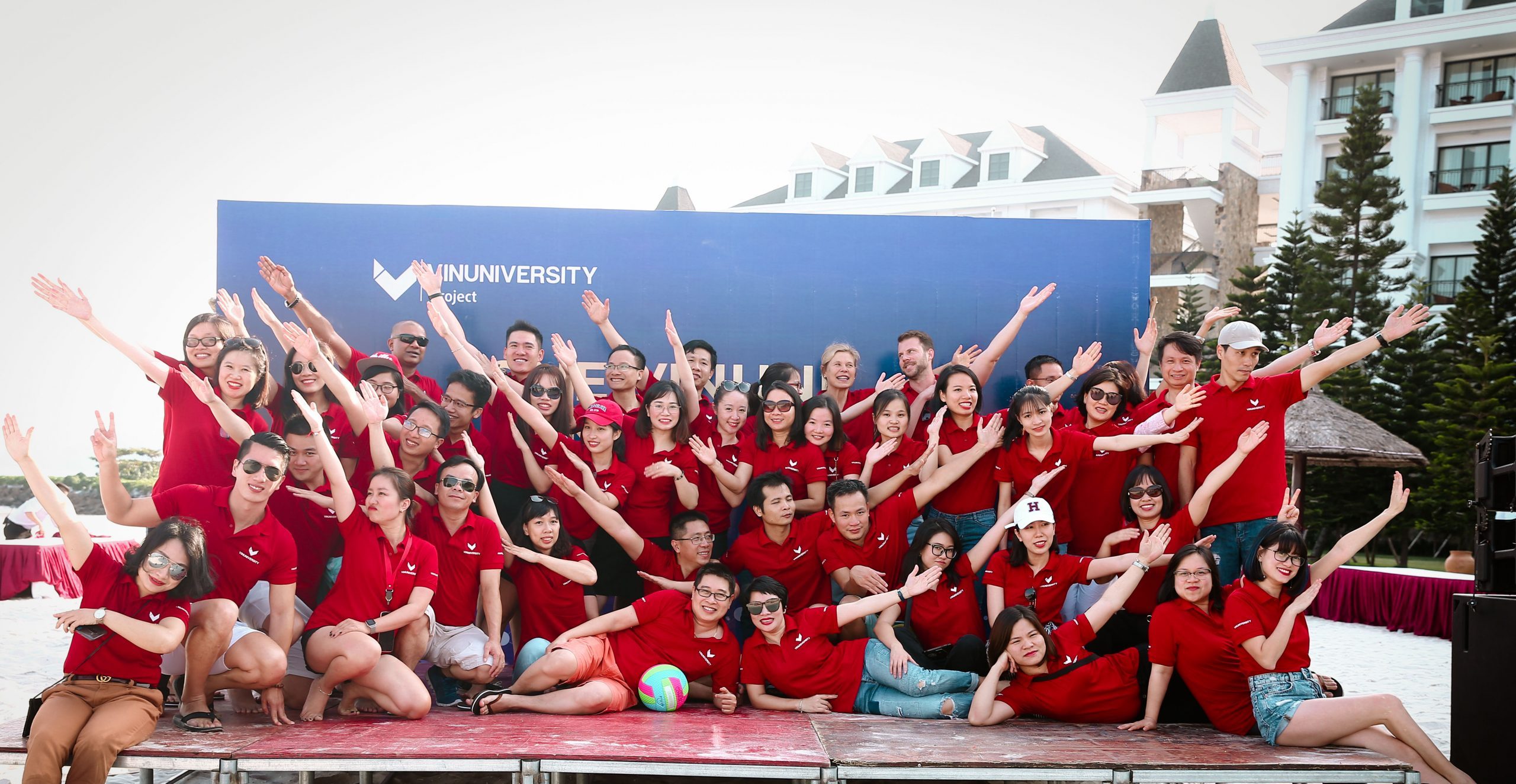Building a Thriving Workplace Culture
